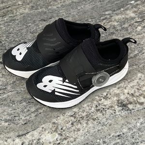 New Balance toddler boys sneakers size 10.5